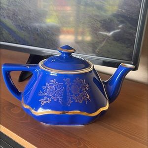 Vintage Hall Ceramic Tea Pot